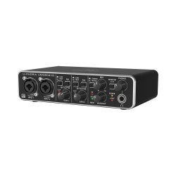 Behringer UMC204HD